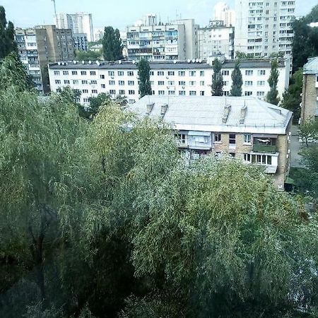 Квартира Рядом Севастопольская Площадь,Добробут,Жуляны เคียฟ ภายนอก รูปภาพ